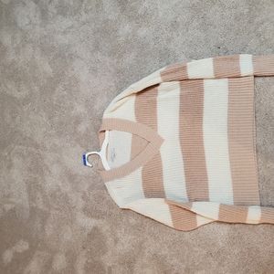 American Eagle V-neck sweater